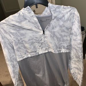 UnderArmour Hoodie Nylon Pullover